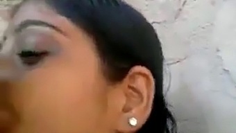 Amateur Wife From North India Shares Her Desires