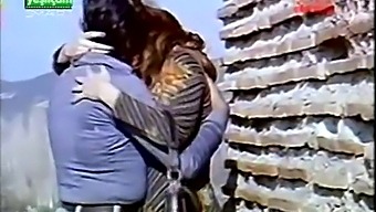 Steamy Turkish Couple Kisses And Shows Off Their Assets