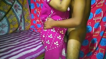 Desi Big Cock Meets Beautiful Sister For The First Time