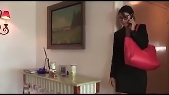 Stepson'S Forbidden Pleasure With His Stepmom In Explicit Video