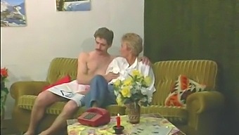Older Woman Enjoys Anal Sex And Deepthroating