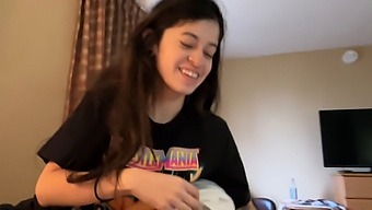 Amateur Threesome With Foot Fetish And Cumshot Action
