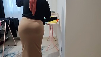I'M Obsessed With My Stepmother'S Large Rear End And Desire To Have Intercourse With It