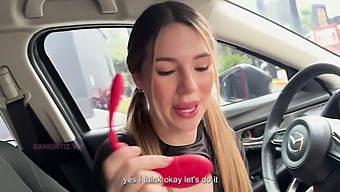 Amateur Babe Dani Ortiz Gets Off In Car With Vibrator